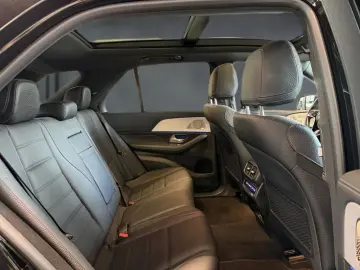 MERCEDES-BENZ GLE 450 d 4M AMG MBEAM DISTR BURM HuD PANO AHK