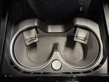 MERCEDES-BENZ GLE 450 d 4M AMG MBEAM DISTR BURM HuD PANO AHK