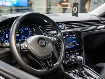Volkswagen Arteon 2.0 TSI LED Pano Camera360 ACC