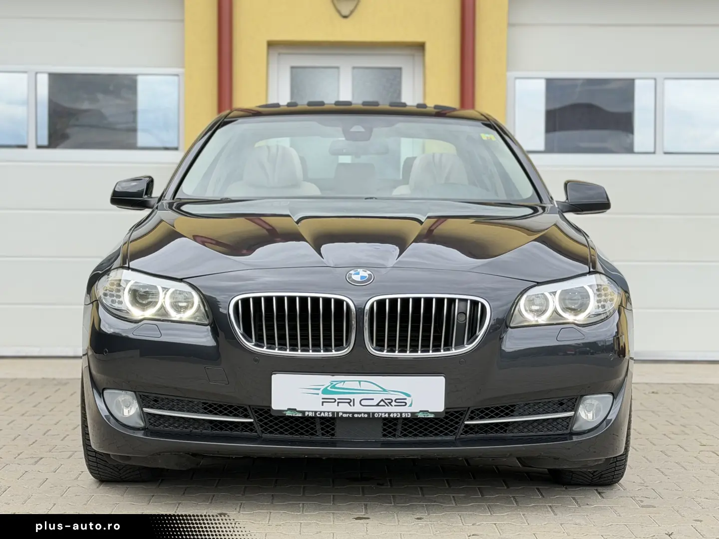 2.0d   218cp   xDrive   5 butoane   Distronic   Trapa