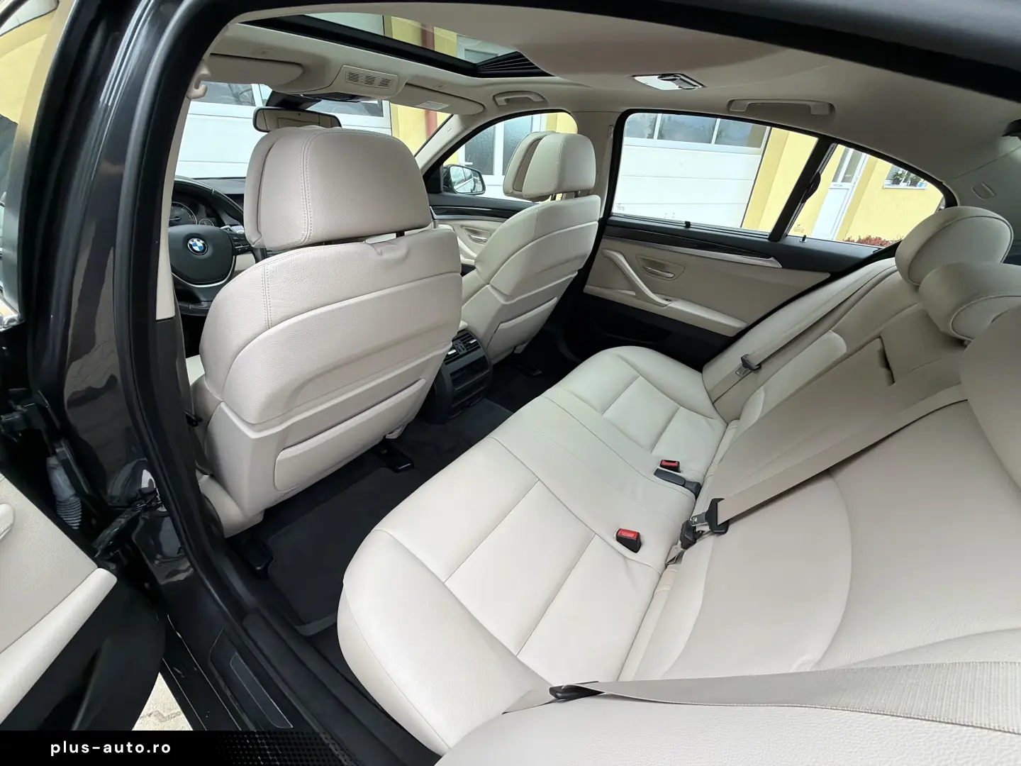 2.0d   218cp   xDrive   5 butoane   Distronic   Trapa