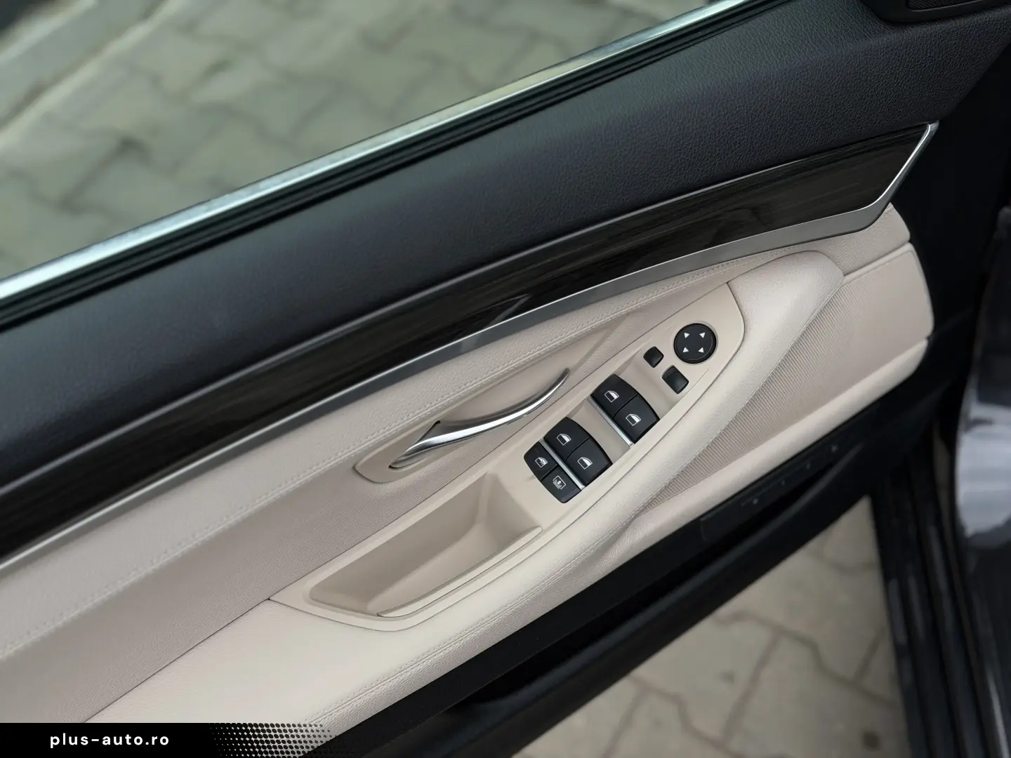 2.0d   218cp   xDrive   5 butoane   Distronic   Trapa