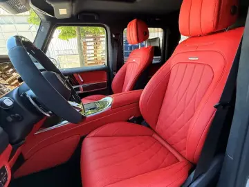 MERCEDES-BENZ G 63 AMG  BRABUS 800 A22 Rear Entertainment