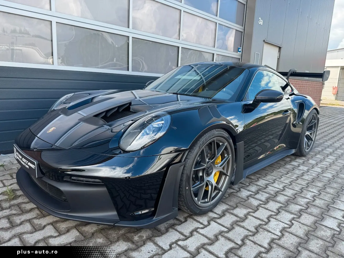 PORSCHE 992 GT3 RS   Weissach   Ceramic   Matrix   Lift