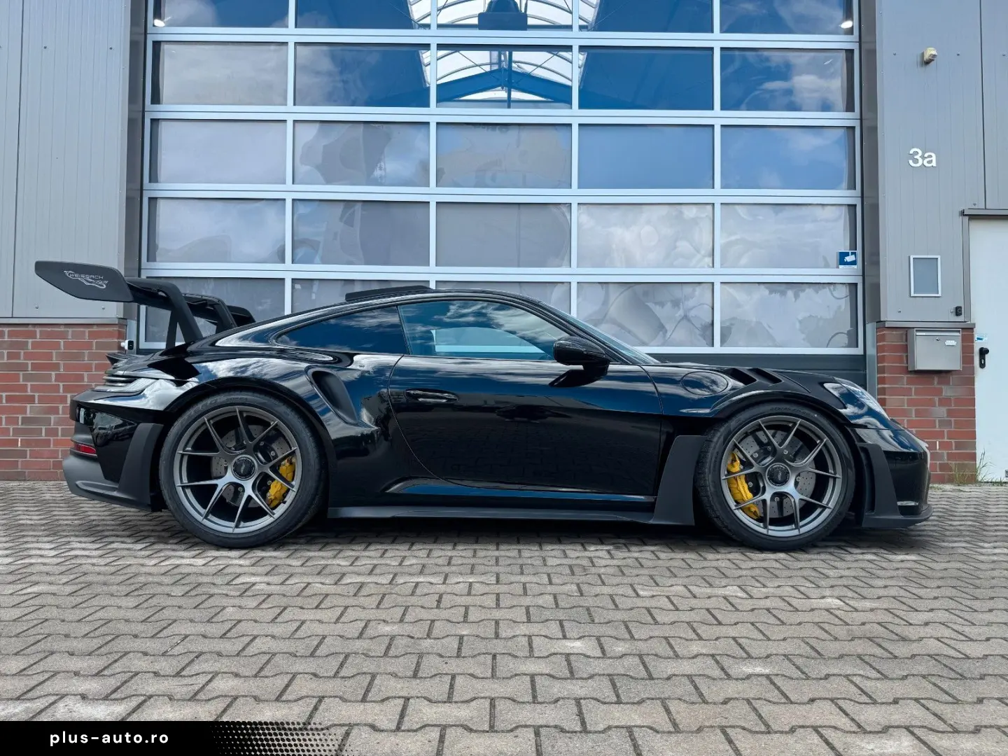PORSCHE 992 GT3 RS   Weissach   Ceramic   Matrix   Lift