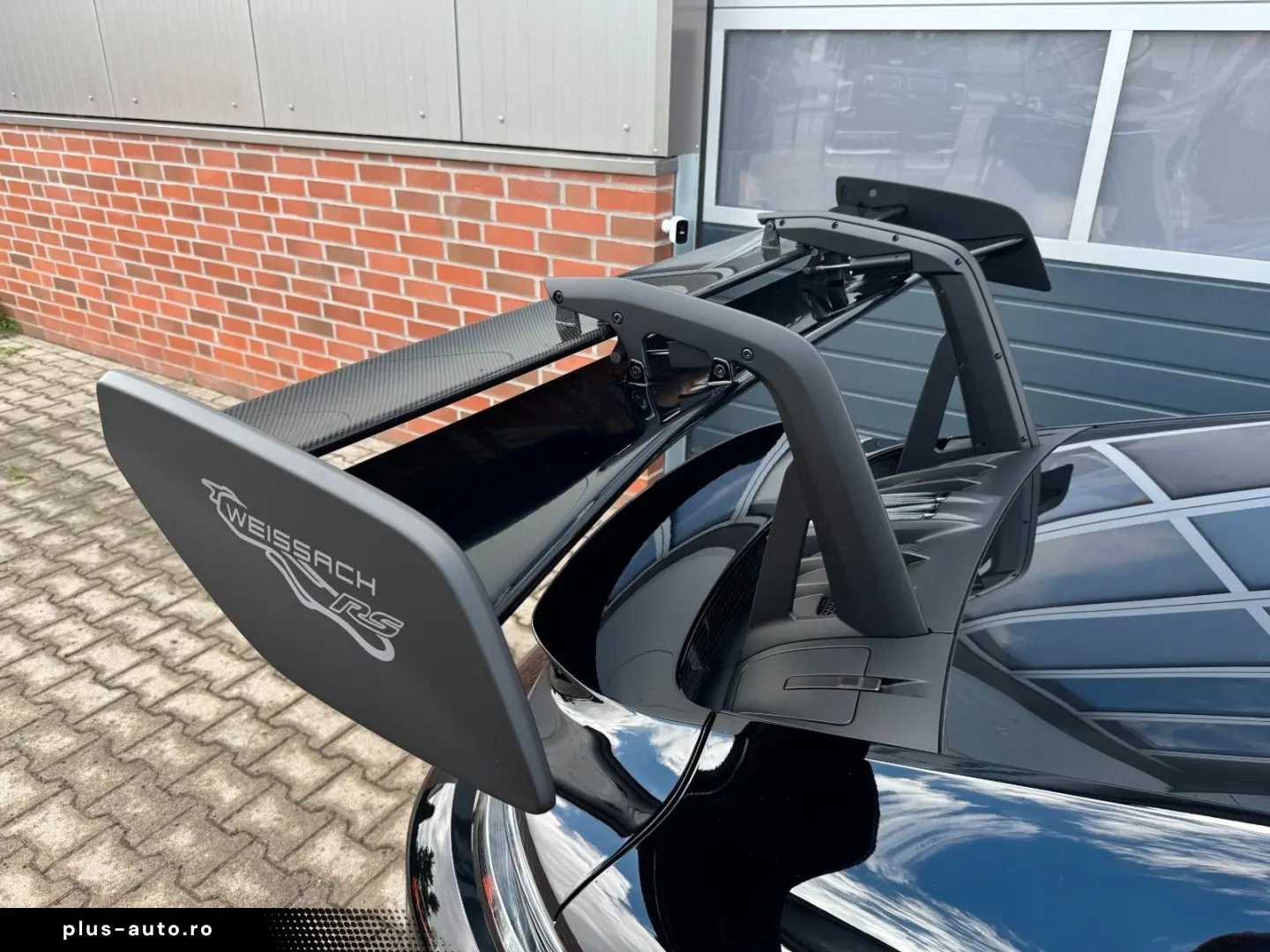 PORSCHE 992 GT3 RS   Weissach   Ceramic   Matrix   Lift