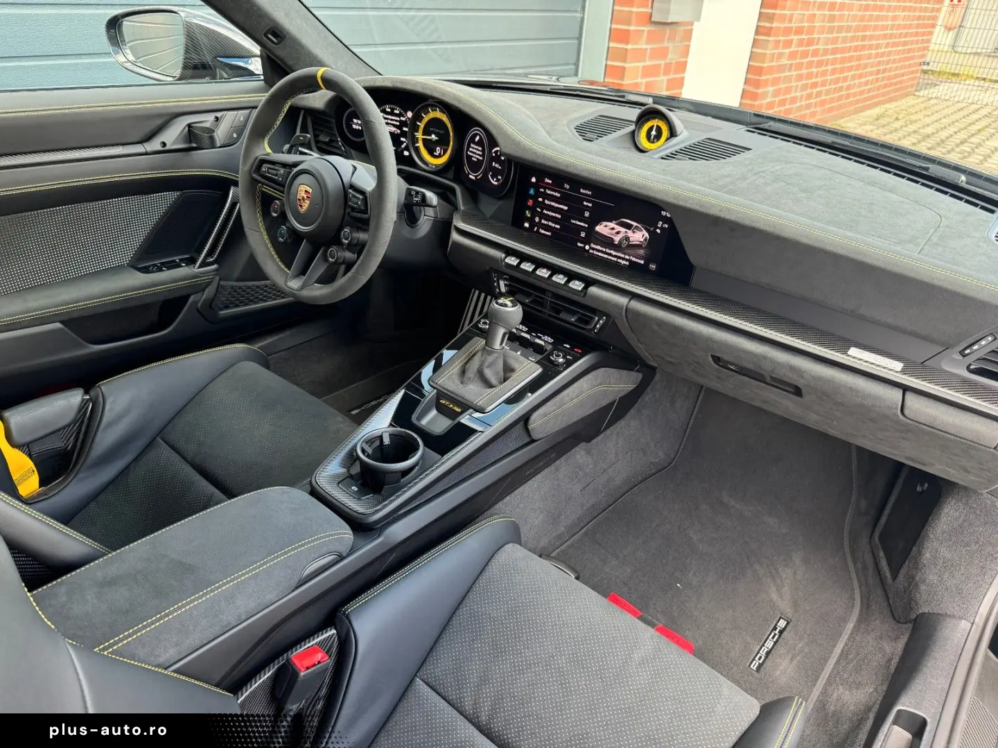 PORSCHE 992 GT3 RS   Weissach   Ceramic   Matrix   Lift