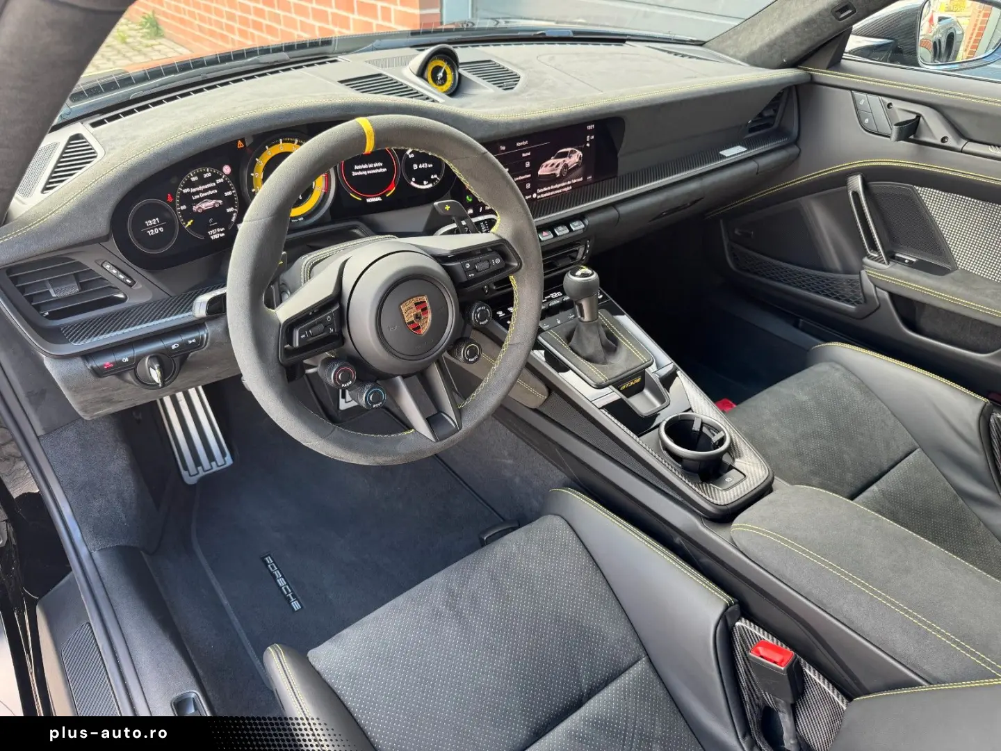 PORSCHE 992 GT3 RS   Weissach   Ceramic   Matrix   Lift