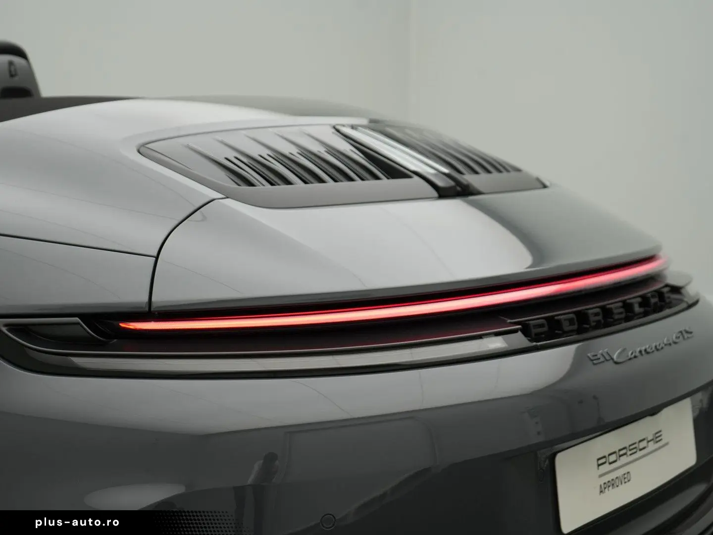 PORSCHE 992 Carrera 4 GTS Cabrio