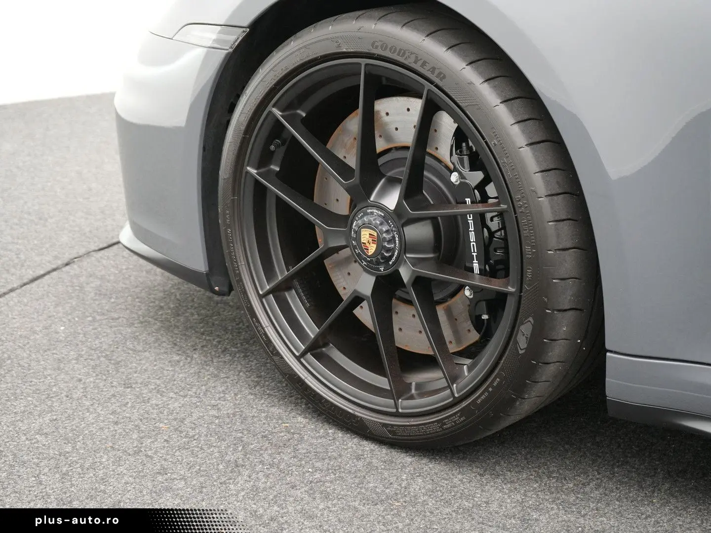 PORSCHE 992 Carrera 4 GTS Cabrio