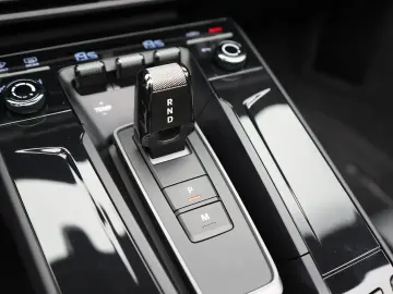 PORSCHE 992 Carrera 4 GTS Cabrio