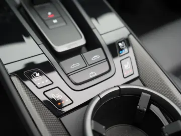 PORSCHE 992 Carrera 4 GTS Cabrio