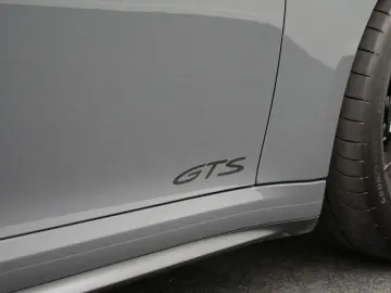 PORSCHE 992 Carrera 4 GTS Cabrio