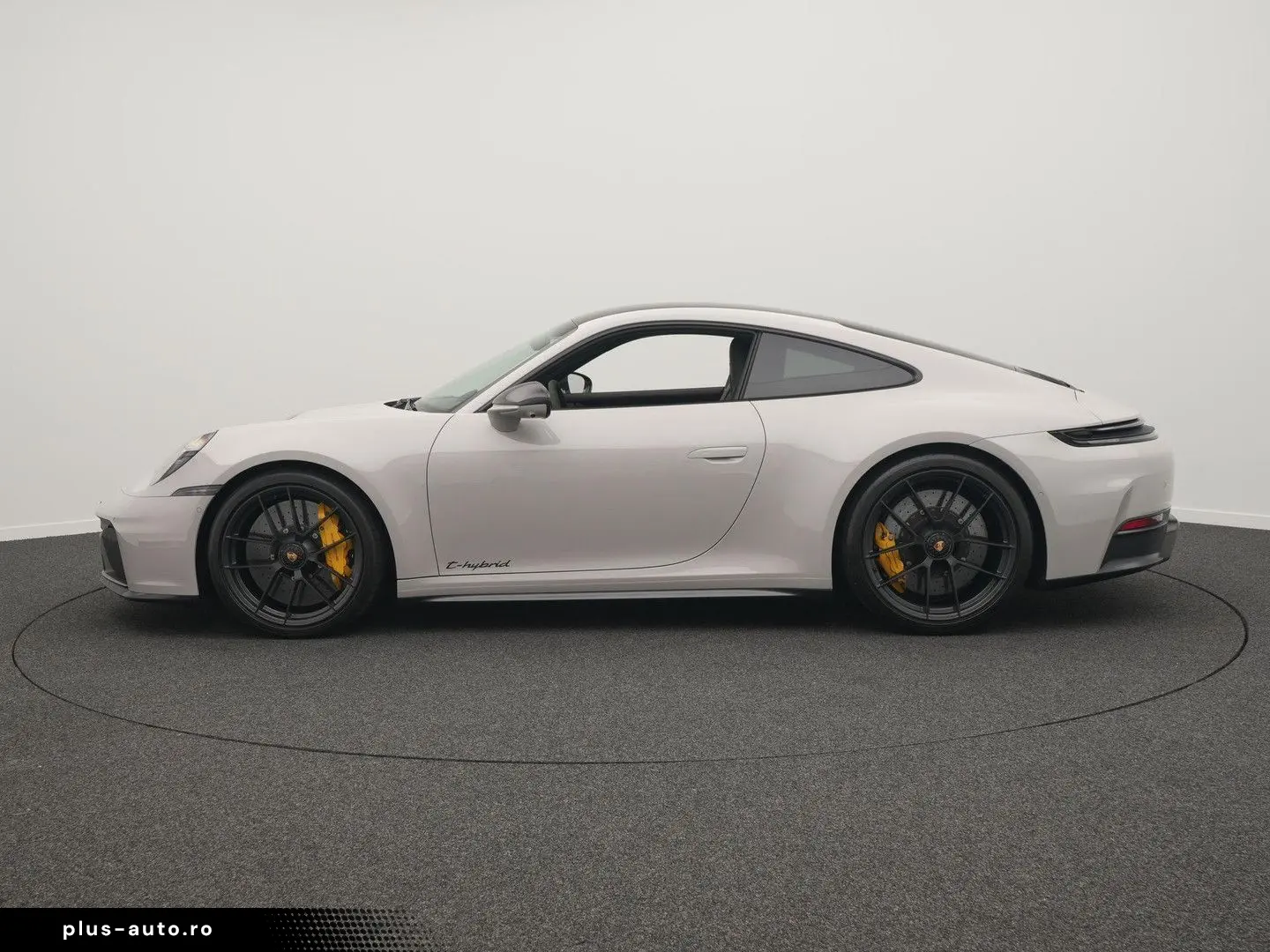 PORSCHE 992 Carrera GTS
