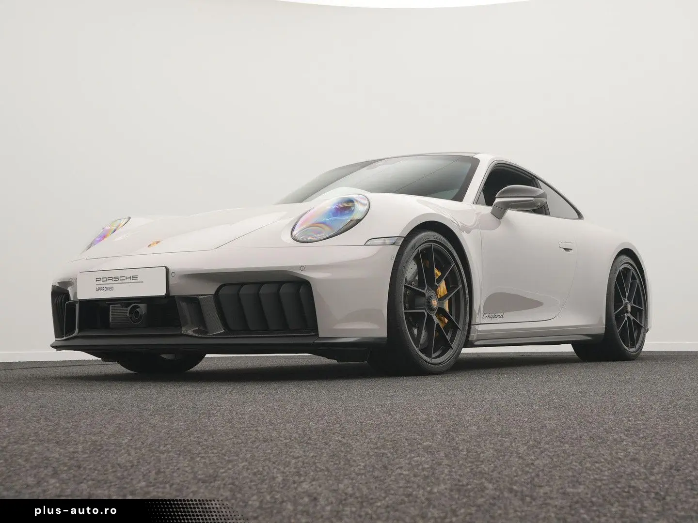 PORSCHE 992 Carrera GTS