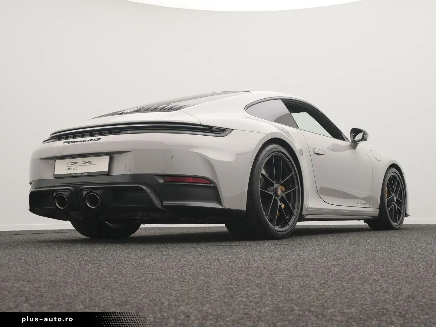 PORSCHE 992 Carrera GTS
