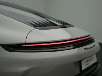 PORSCHE 992 Carrera GTS