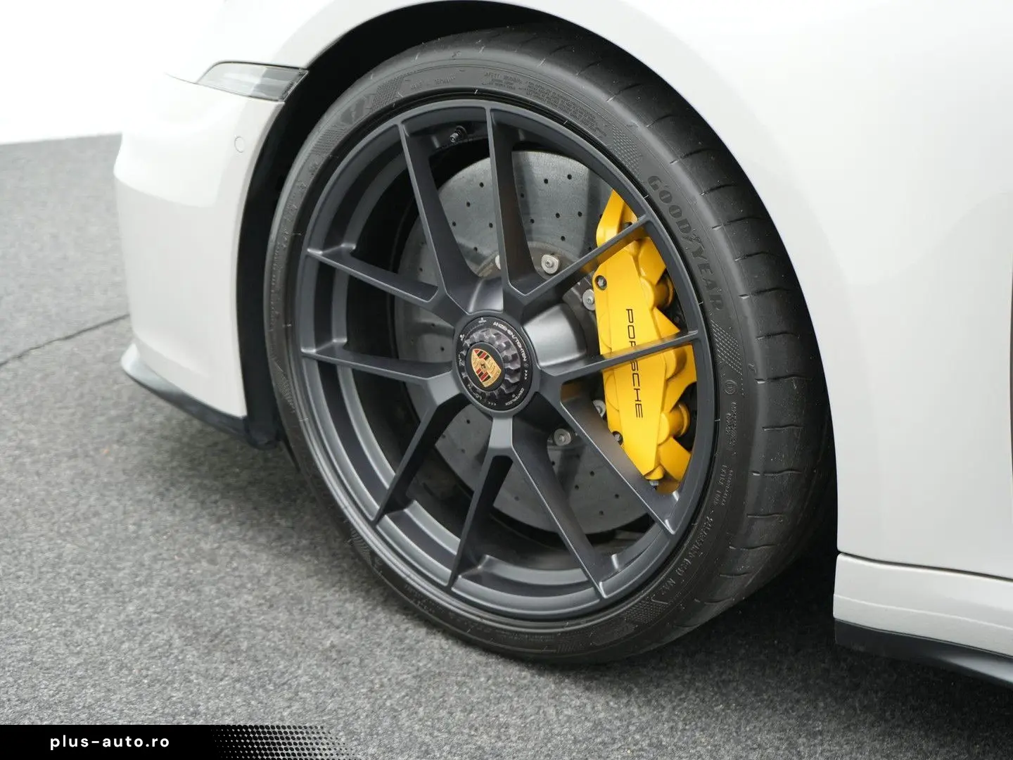 PORSCHE 992 Carrera GTS