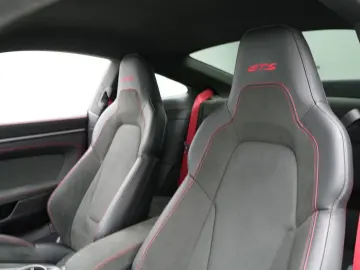 PORSCHE 992 Carrera GTS