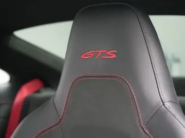 PORSCHE 992 Carrera GTS