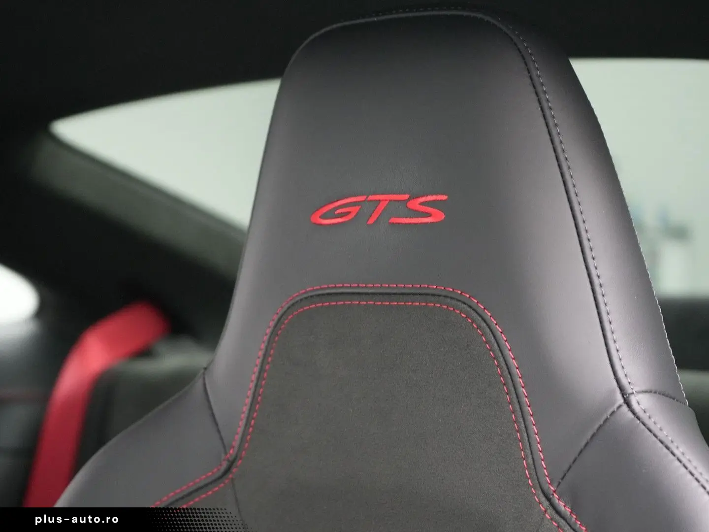 PORSCHE 992 Carrera GTS
