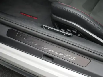 PORSCHE 992 Carrera GTS