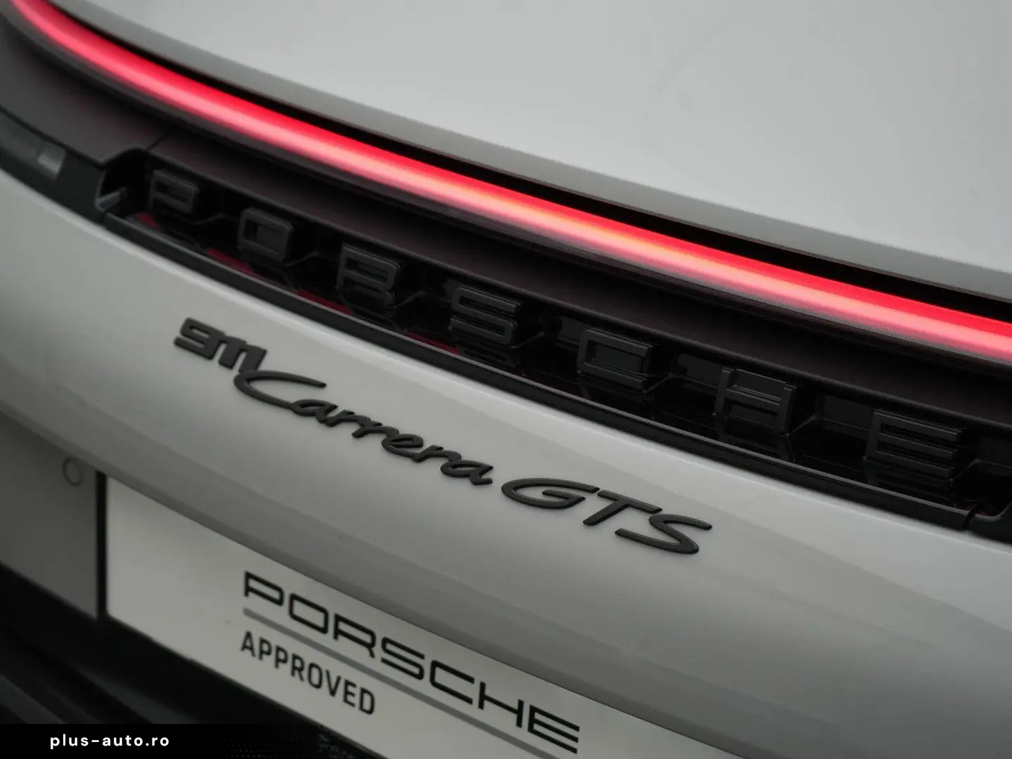 PORSCHE 992 Carrera GTS