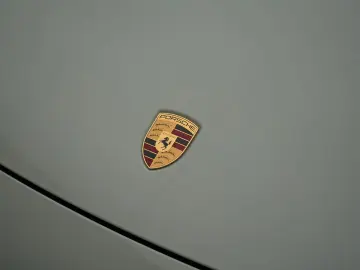 PORSCHE 992 Carrera GTS