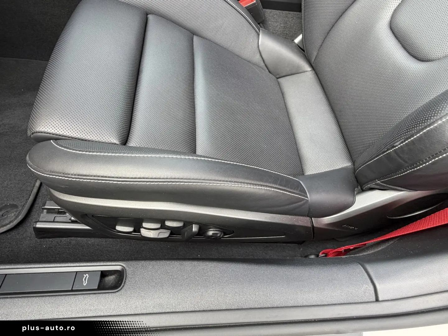 PORSCHE 992.2 GTS T-Hybrid Inno kreide Leder NP215´€