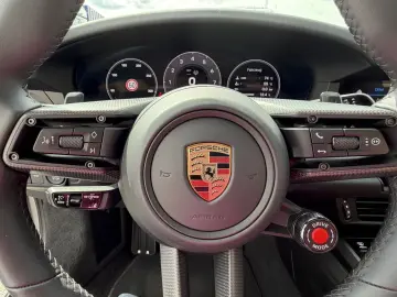 PORSCHE 992.2 GTS T-Hybrid Inno kreide Leder NP215´€