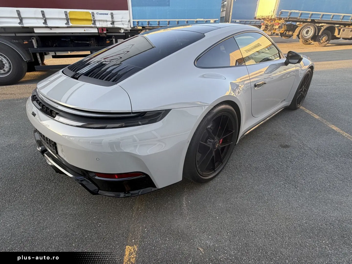 PORSCHE 992.2 GTS T-Hybrid Inno kreide Leder NP215´€