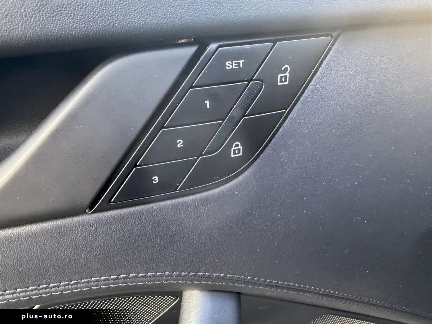 PORSCHE 992.2 GTS T-Hybrid Inno kreide Leder NP215´€