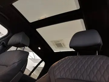 BMW X7 xDrive 40d M Sport Pro 22 AHK HUD H&K ACC