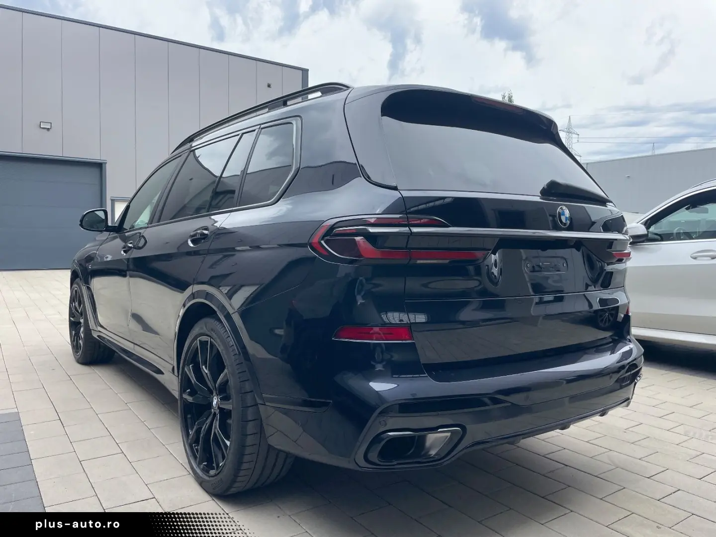 BMW X7xDr40d M-Sport-Pro SkyLoung Kristal Massage 22