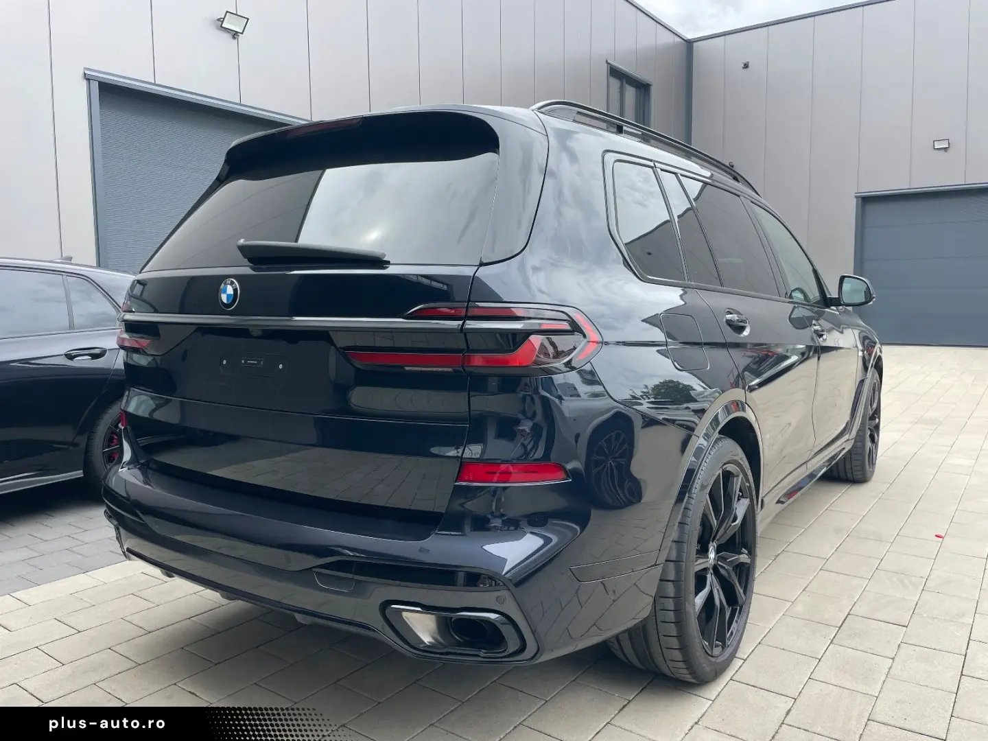 BMW X7xDr40d M-Sport-Pro SkyLoung Kristal Massage 22