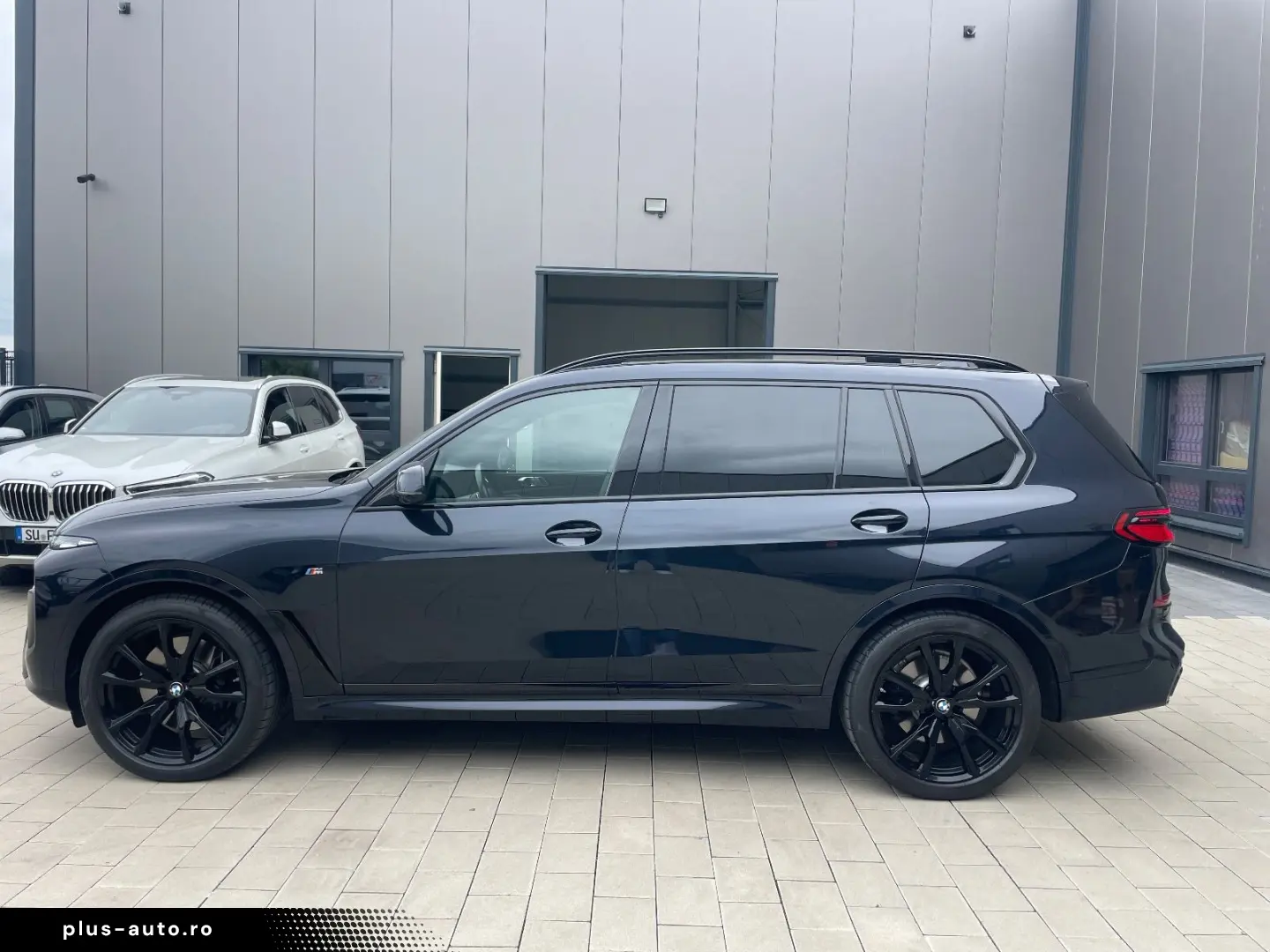 BMW X7xDr40d M-Sport-Pro SkyLoung Kristal Massage 22