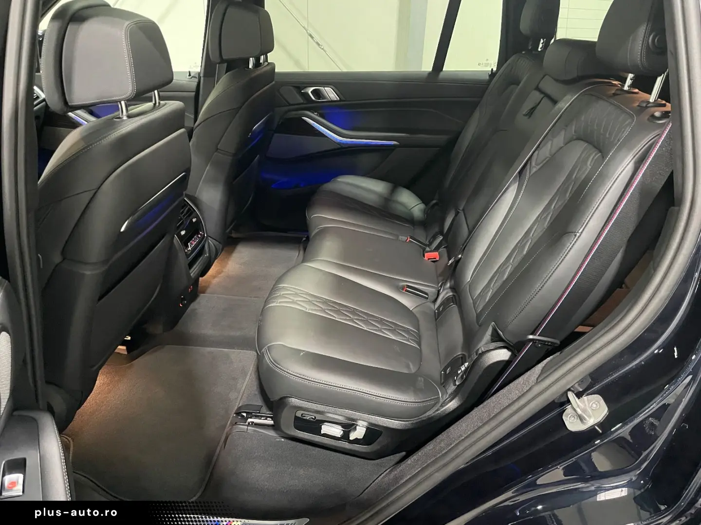 BMW X7xDr40d M-Sport-Pro SkyLoung Kristal Massage 22