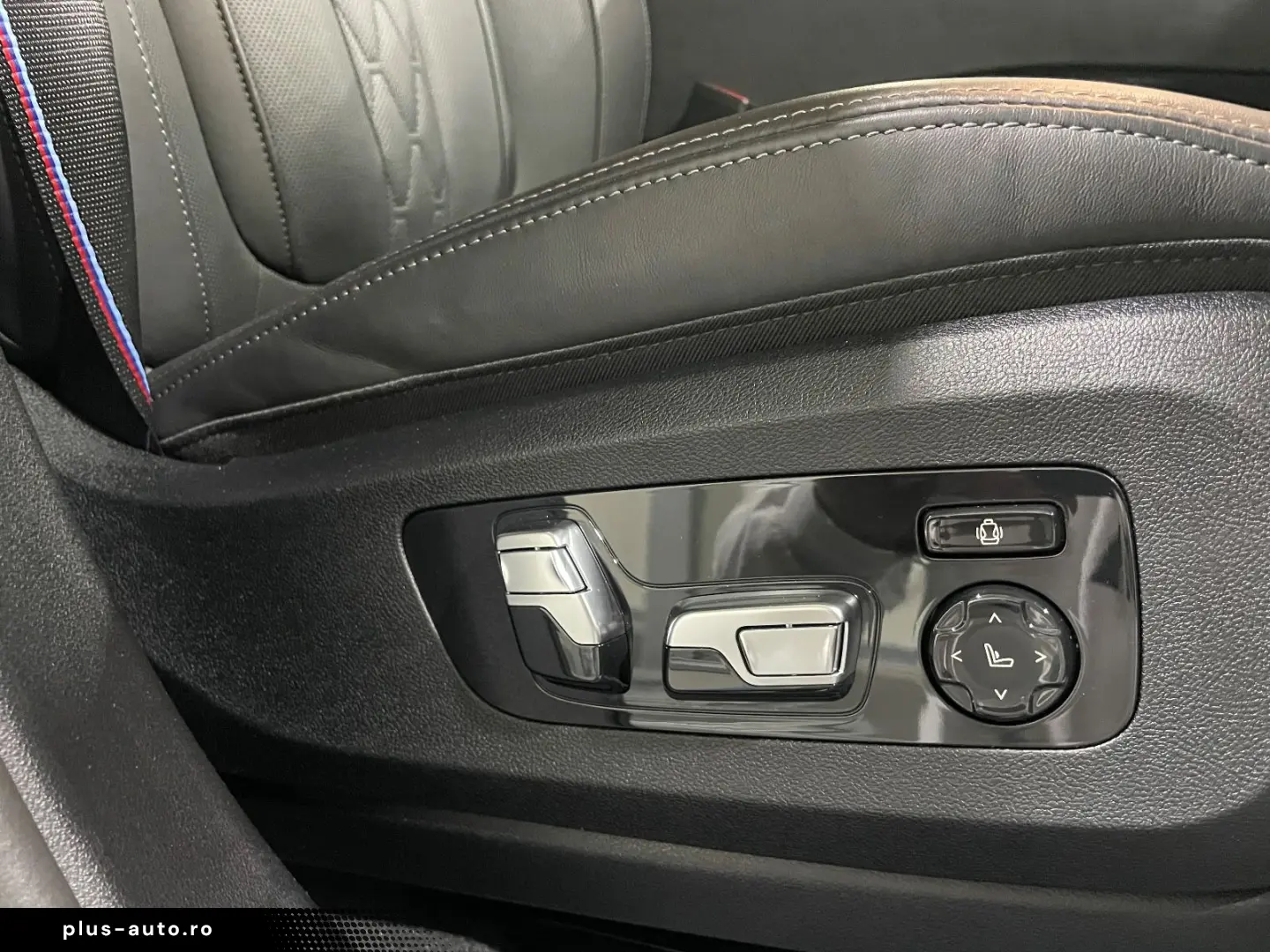 BMW X7xDr40d M-Sport-Pro SkyLoung Kristal Massage 22