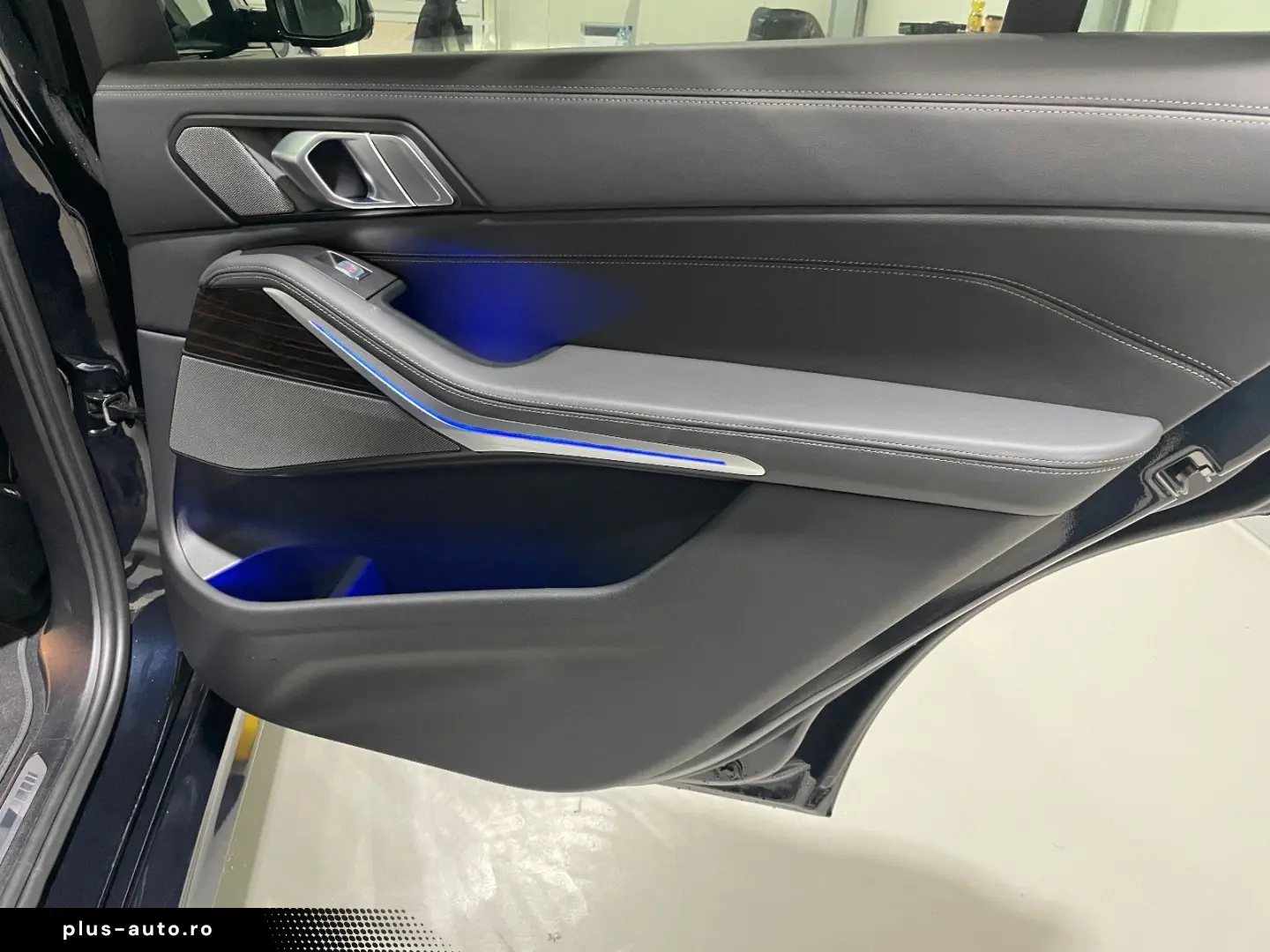BMW X7xDr40d M-Sport-Pro SkyLoung Kristal Massage 22