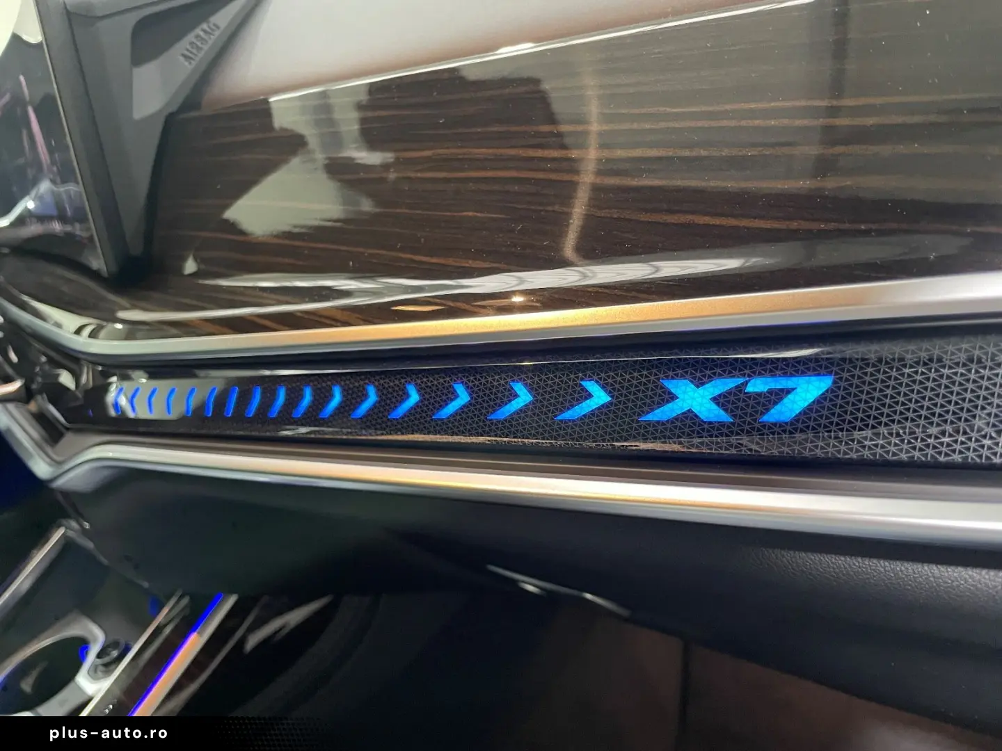 BMW X7xDr40d M-Sport-Pro SkyLoung Kristal Massage 22