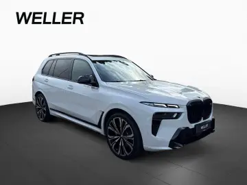 BMW X7 M60i xDrive M SPORT PRO SkyL StHzg AHK Alu23
