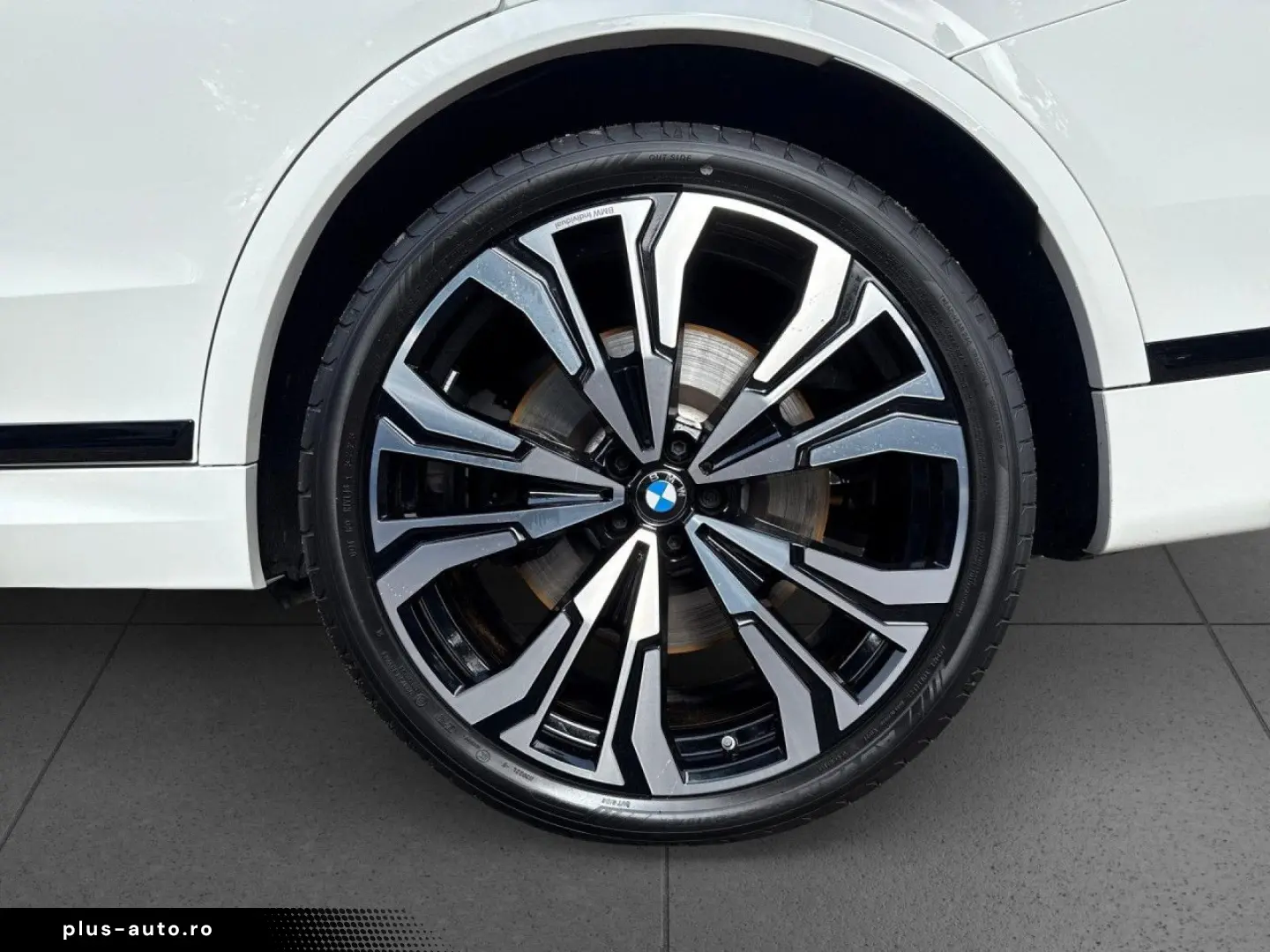 BMW X7 M60i xDrive M SPORT PRO SkyL StHzg AHK Alu23