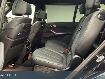 BMW X7 M60i xDrive A M-Sport PRO SkyLou AHK DAProf