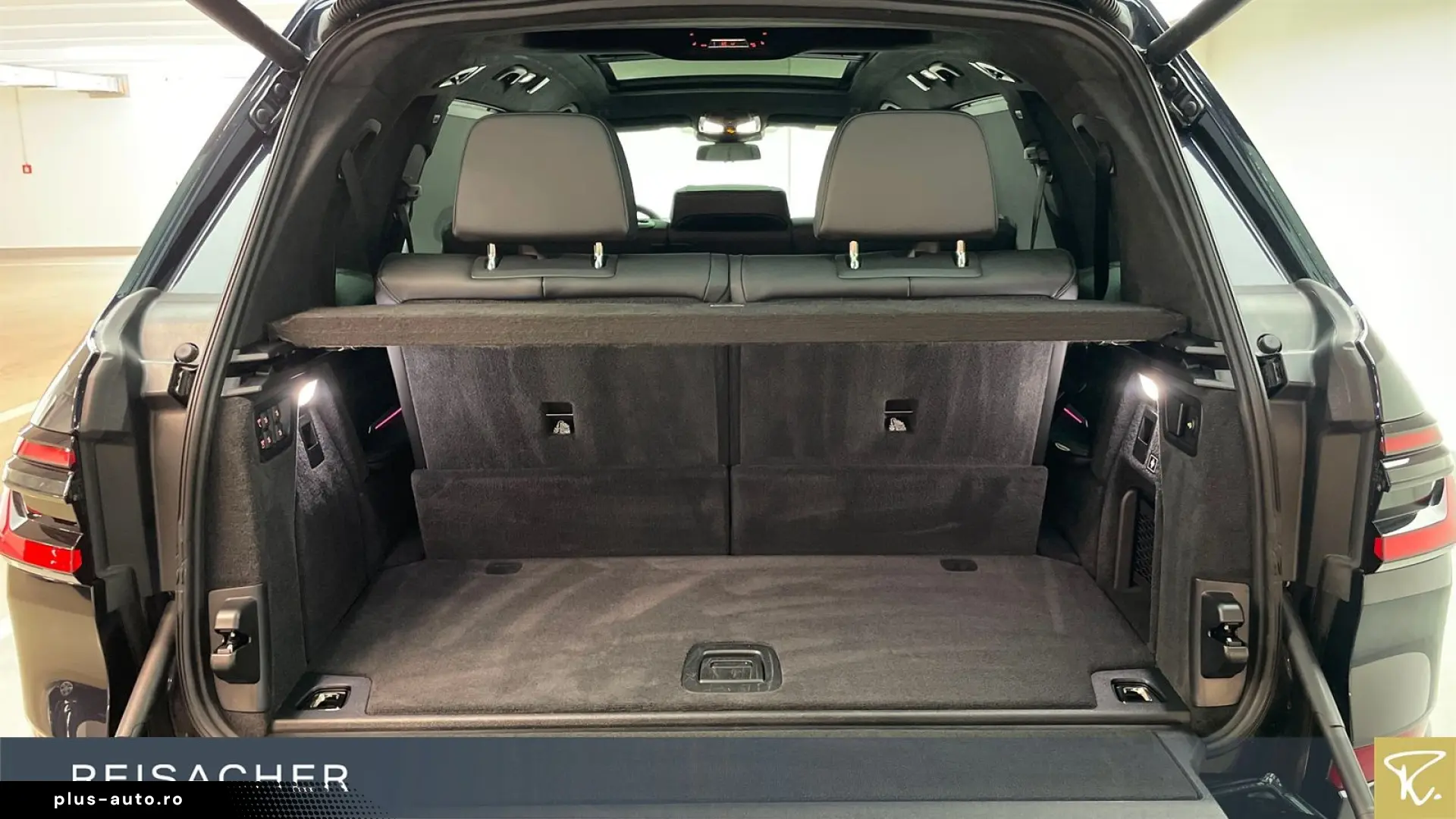 BMW X7 M60i xDrive A M-Sport PRO SkyLou AHK DAProf