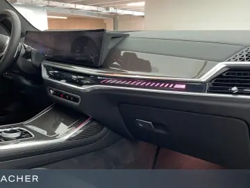BMW X7 M60i xDrive A M-Sport PRO SkyLou AHK DAProf