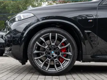 BMW X5 50e M SPORT.LUFTF.PANO.DR.ASS.LHZ.H K.360.AHK