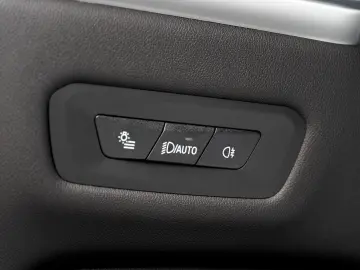 BMW X5 50e M SPORT.LUFTF.PANO.DR.ASS.LHZ.H K.360.AHK