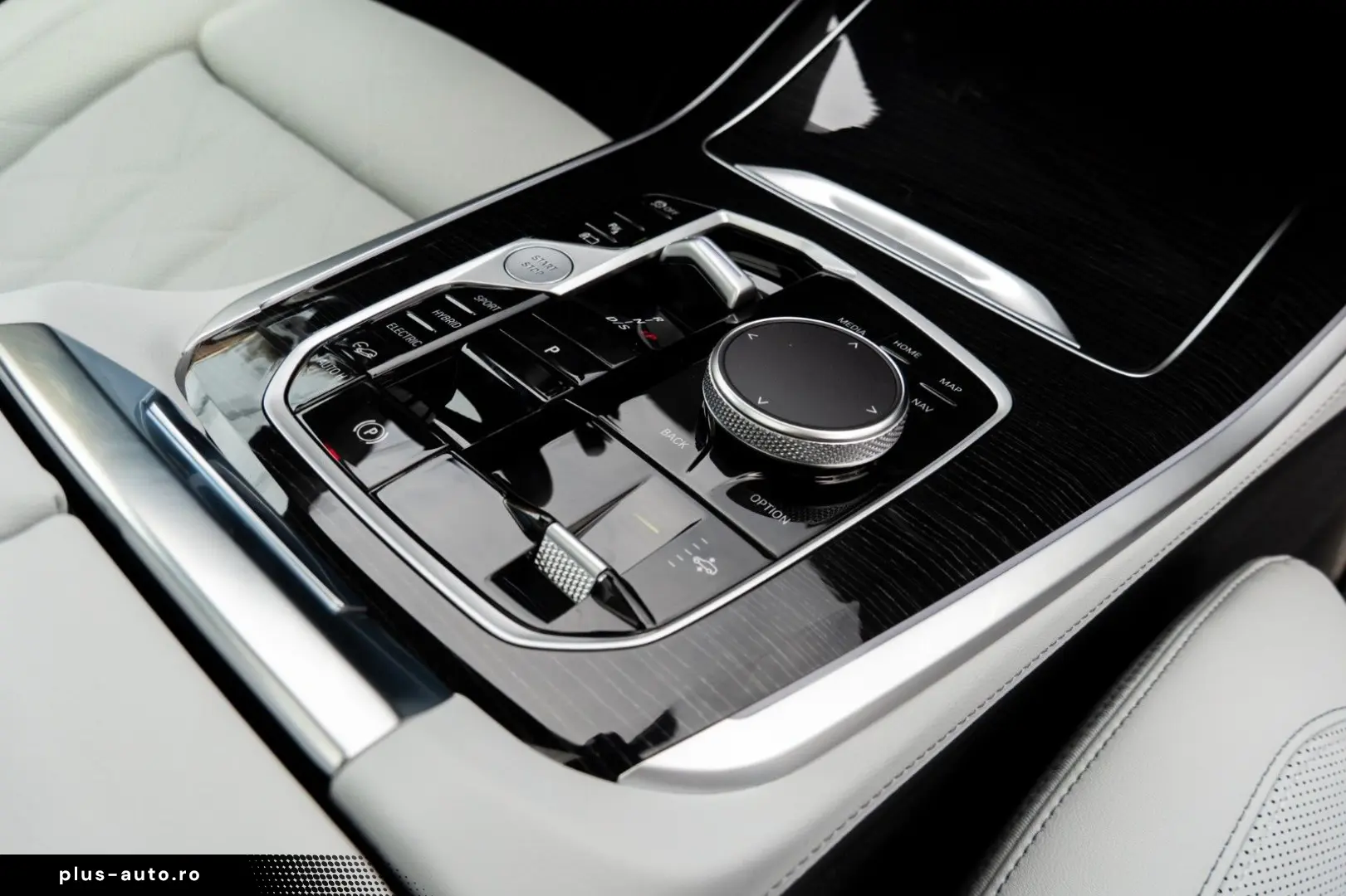 BMW X5 50e M SPORT.LUFTF.PANO.DR.ASS.LHZ.H K.360.AHK