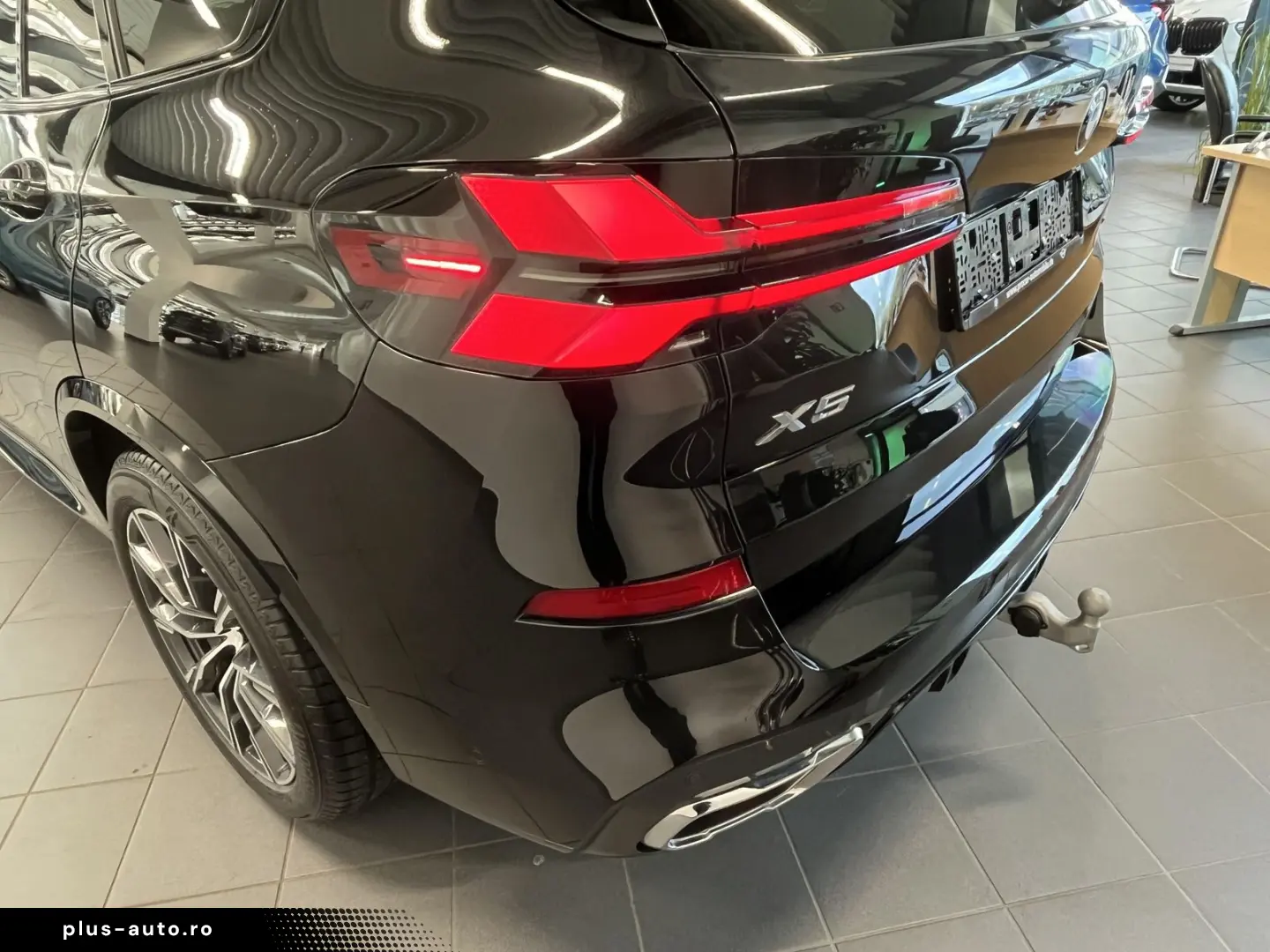 BMW X5 xDrive40i M Sport HUD PANO AHK 360 KAM RFK