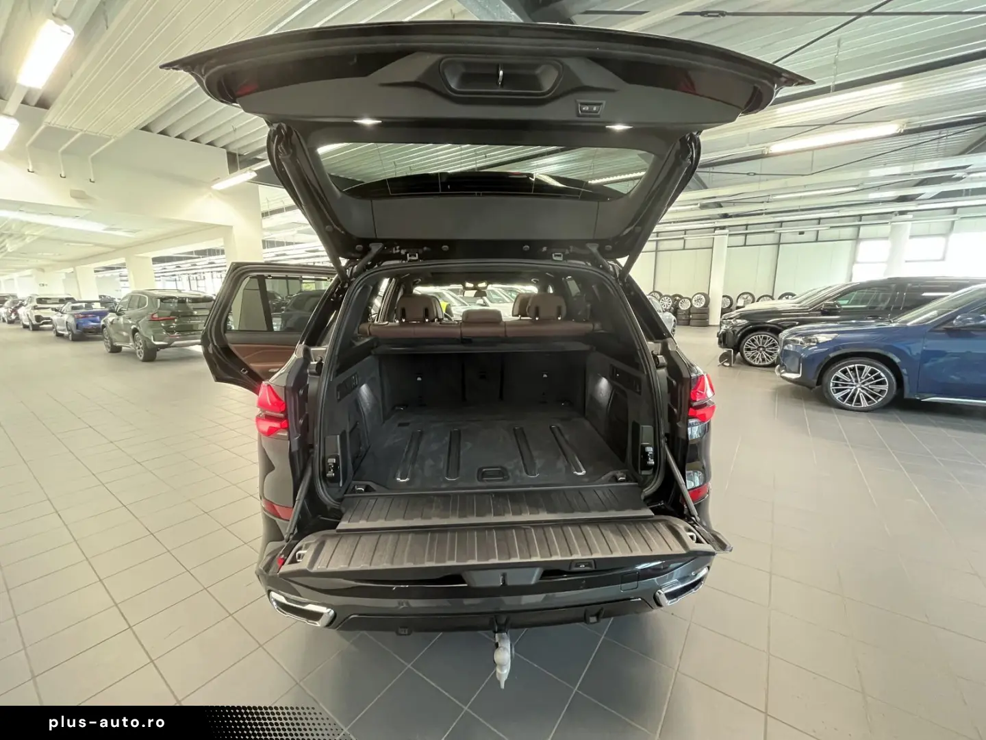 BMW X5 xDrive40i M Sport HUD PANO AHK 360 KAM RFK